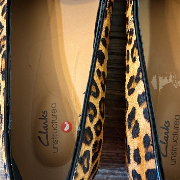 Clarks Un Blush Ease Leopard Print Pony Hair Loafers Flats Comfort Size 8.5 - Picture 6 of 9